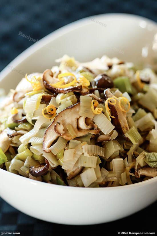 Braised Leeks and Mushrooms