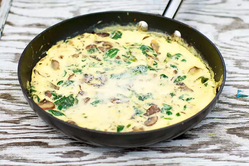 Low-fat Crustless Spinach Mushroom Quiche