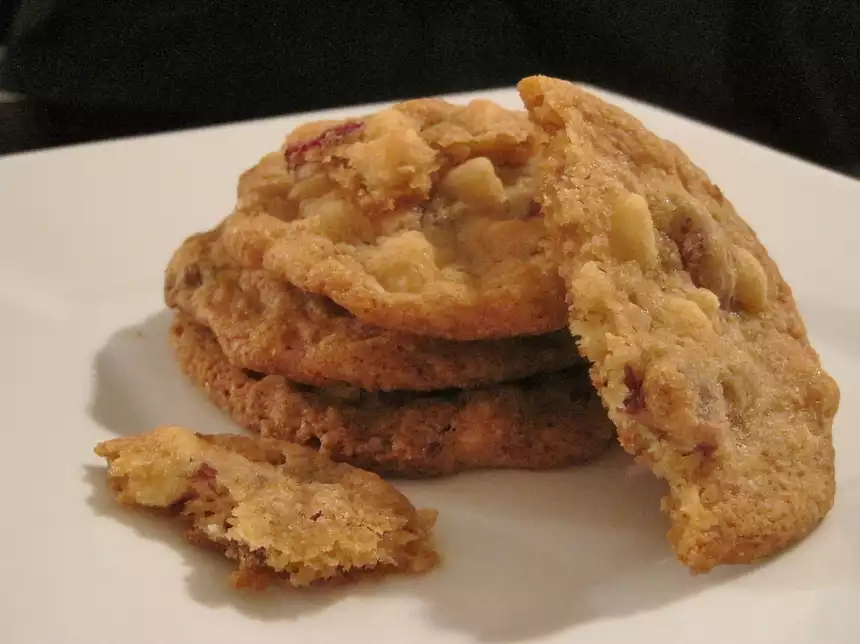 White Chocolate and Cranberry Cookies