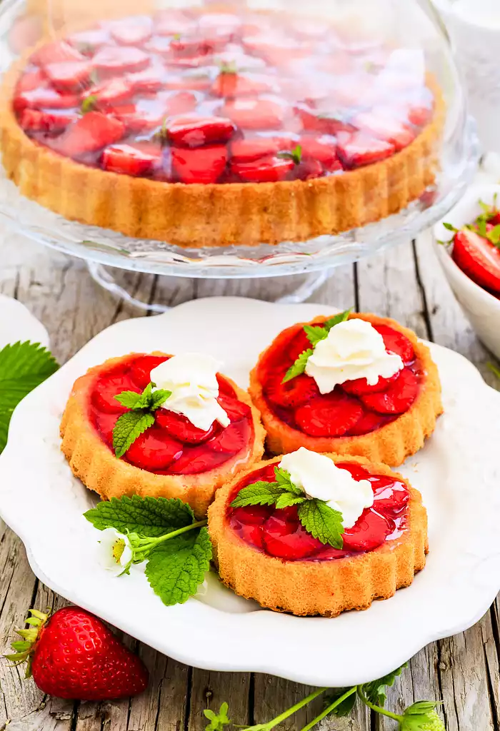 Fresh Strawberry and Citrus Mascarpone Tart with Port Glaze