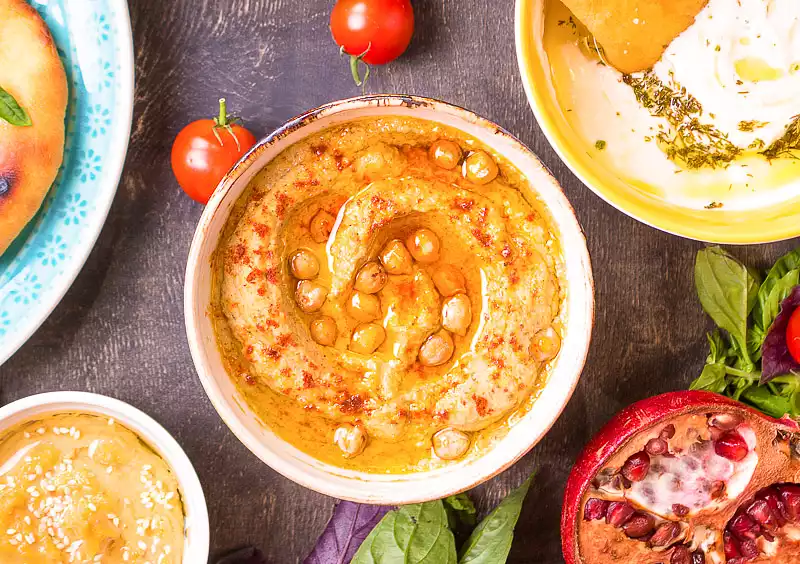 Roasted Garlic And Sriracha Hummus