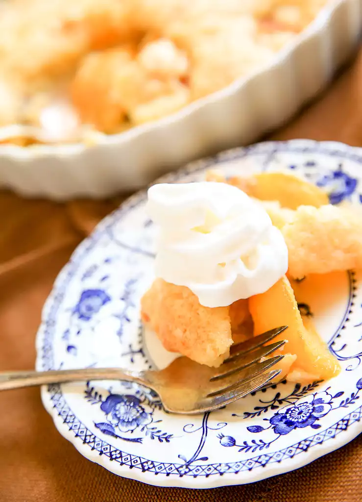 Easy Peach Cobbler