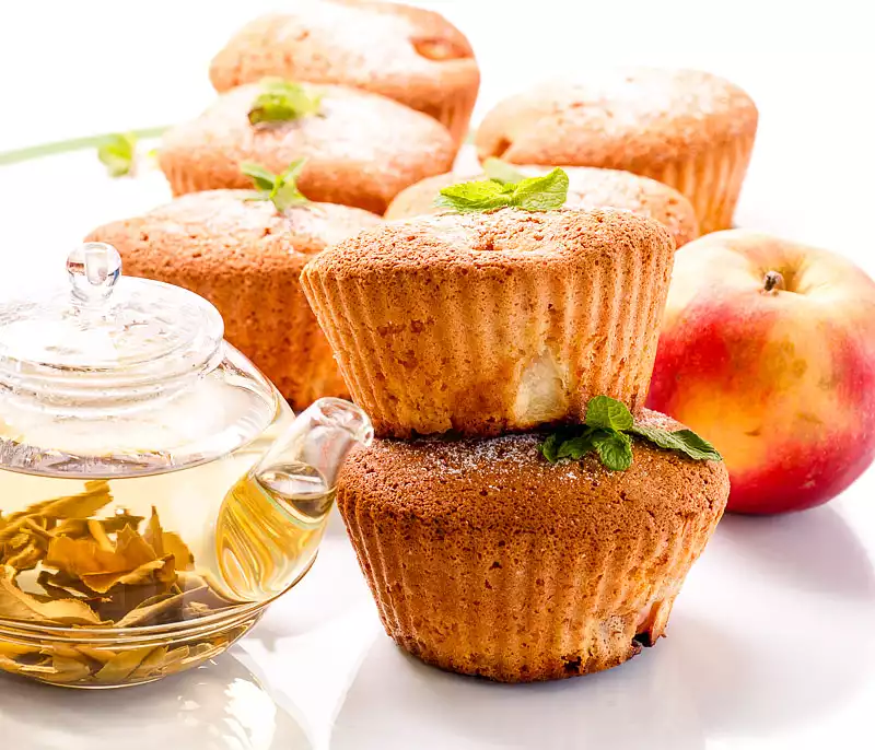 Fresh Apple Muffins - Low-Calorie