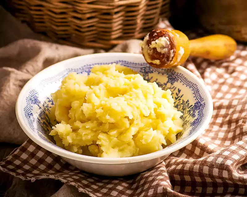 Parmesan Mashed Potatoes (Puree Con Parmigiano)