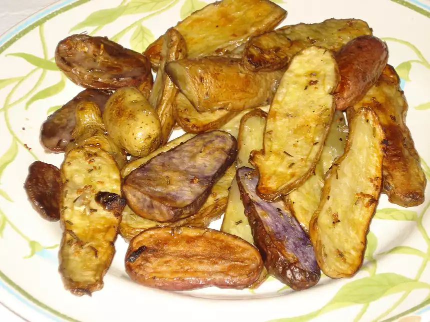 Garlicky Roasted Fingerling Potatoes