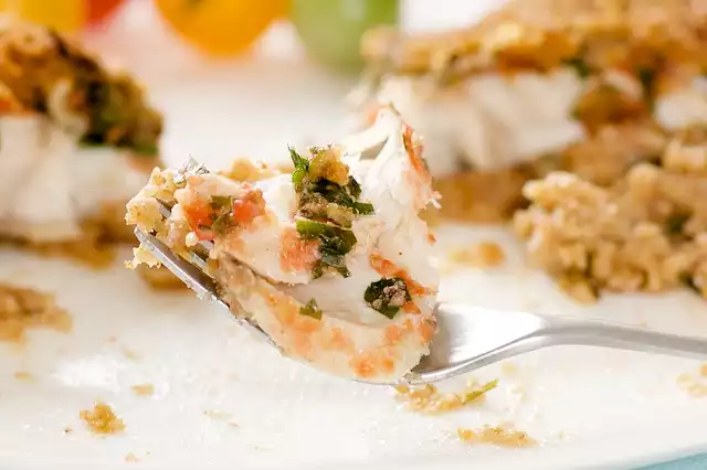 Spetsioteko Psari (Baked Red Snapper Fish Greek Style)