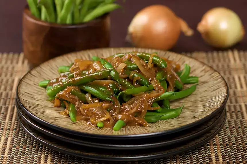 Green Beans in Spicy Miso Sauce
