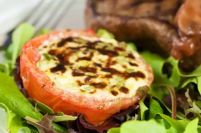 Chile-Cheese Stuffed Tomatoes
